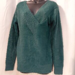 Pullover‎ Faux Wrap Fuzzy Eyelash Sweater XS  Green  Festive Fun